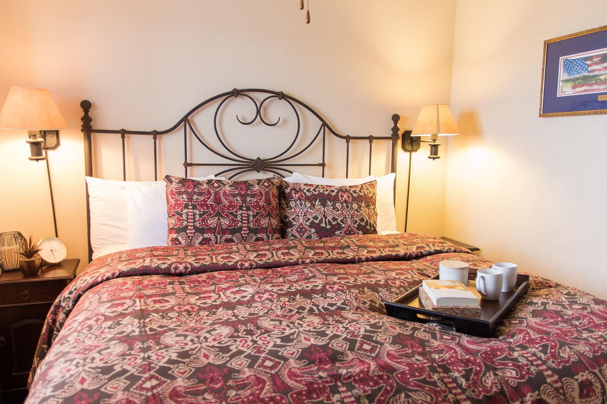 Vineyard Court Designer Suites Hotel College Station Luaran gambar