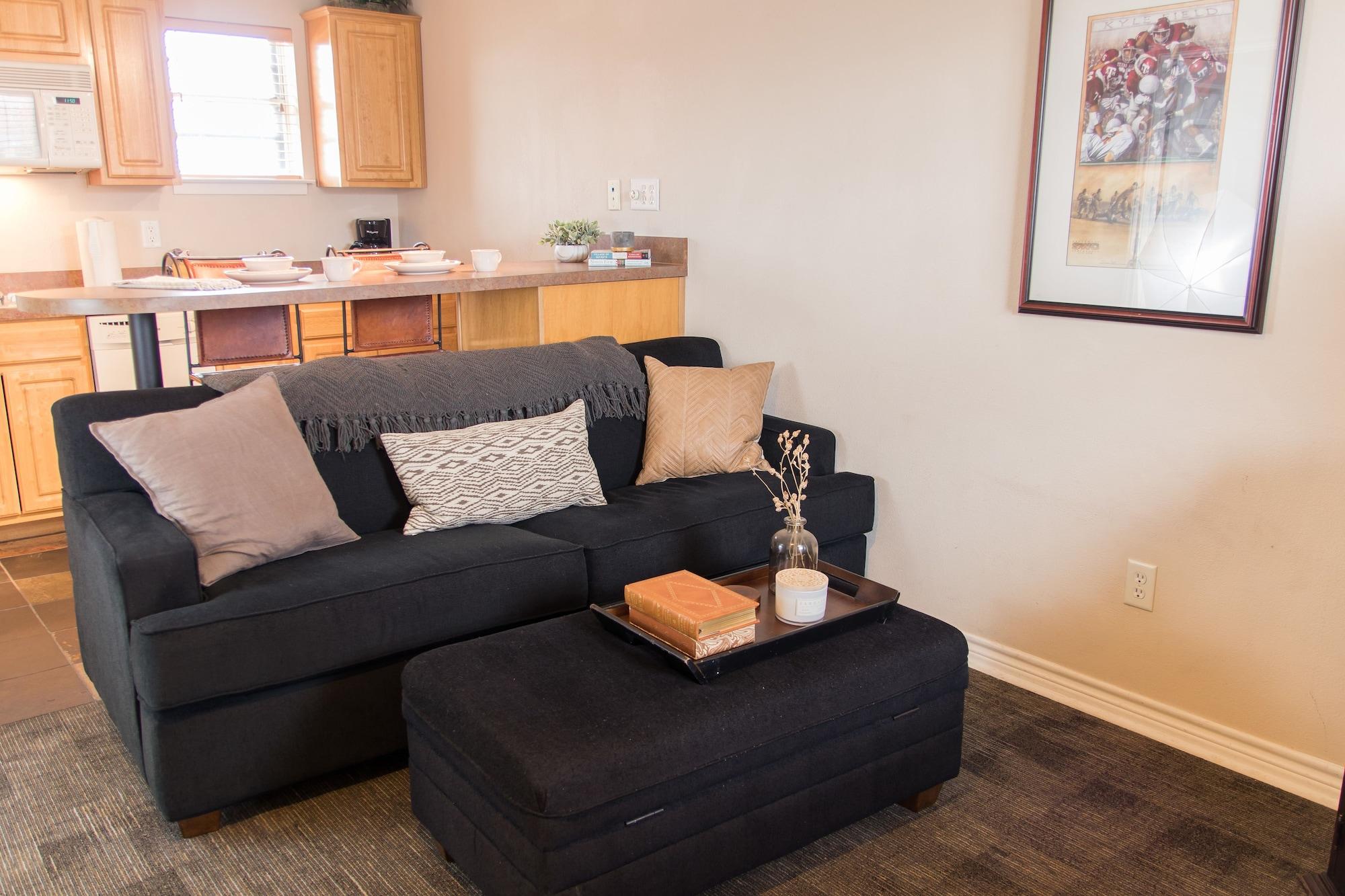 Vineyard Court Designer Suites Hotel College Station Luaran gambar